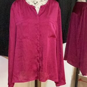 Liz Claiborne satin like blouse